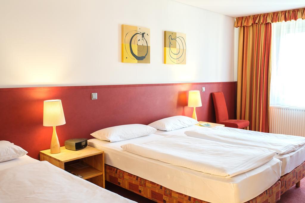 Essentis Ecohotel Берлін Екстер'єр фото